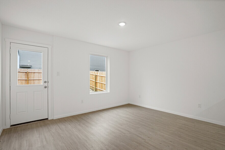 Building Photo - 7638 Aston Peak