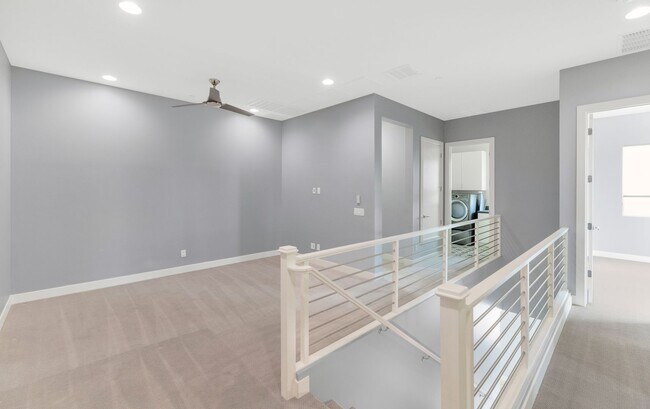 Building Photo - 6940 E Lyra Dr