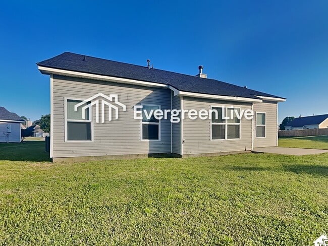 Building Photo - 5279 High Tide Ct