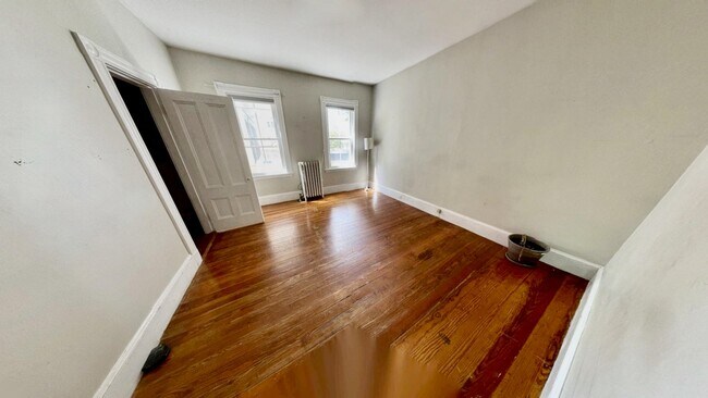 Building Photo - 5 Durham St