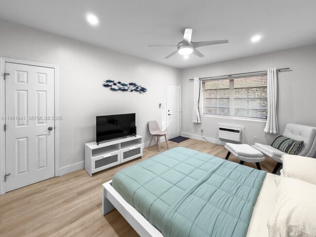 Building Photo - 1227 Euclid Ave