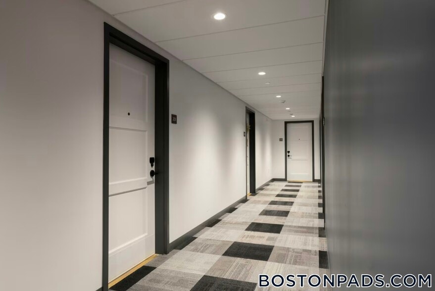 Building Photo - 100 Hemenway St