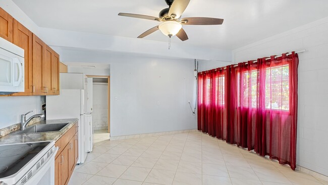 Building Photo - 77-6689 Walua Rd