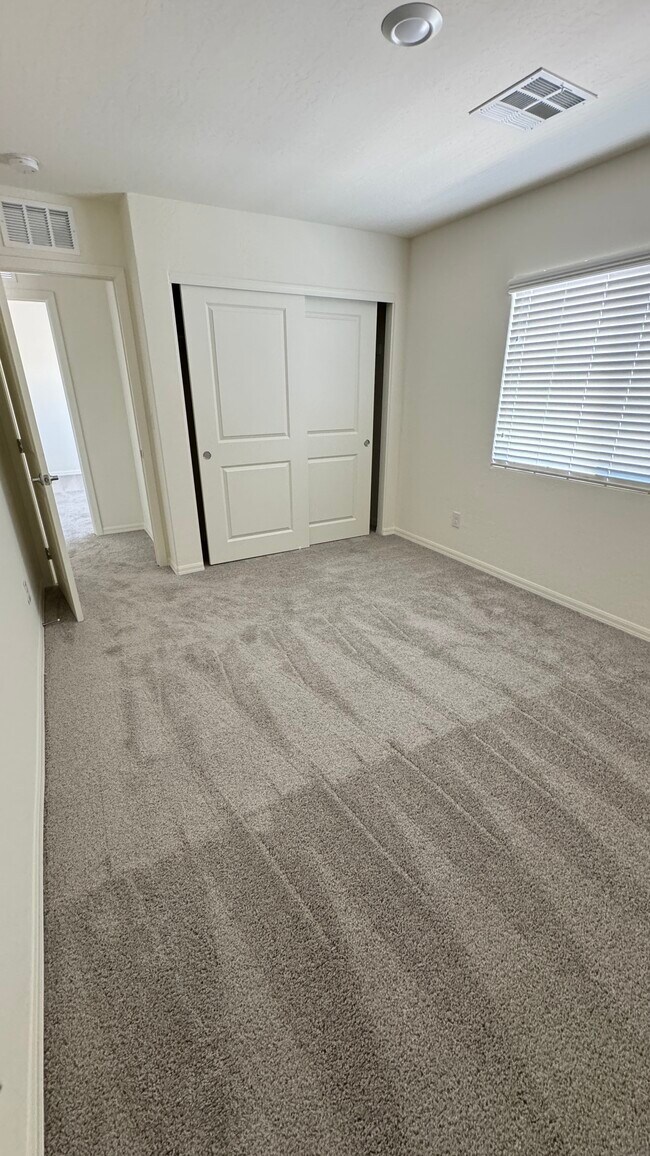 Primary Photo - 1659 Luna Clf Ave