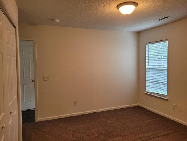 Building Photo - 1203 Wyngate Dr