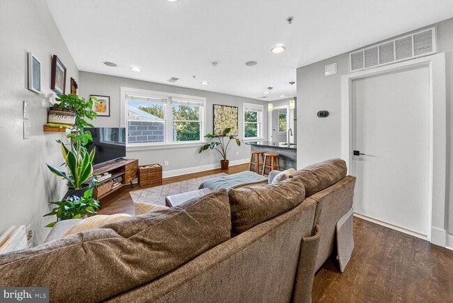 Building Photo - 2608 Sherman Ave NW