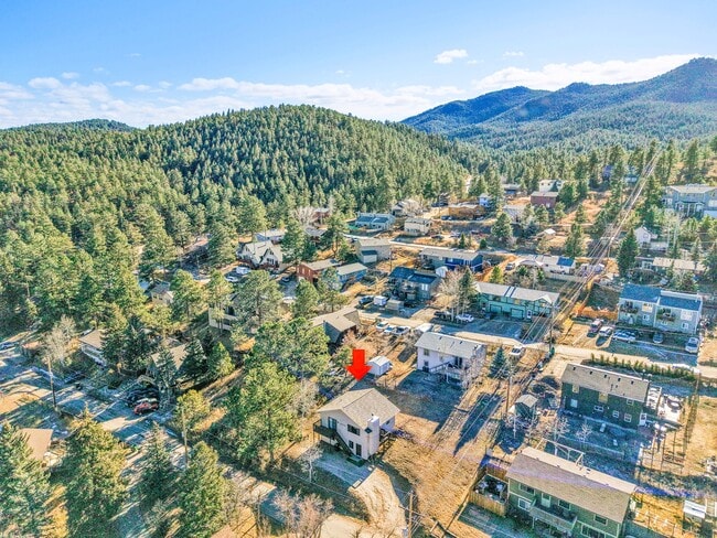 Building Photo - 26172 Center Dr