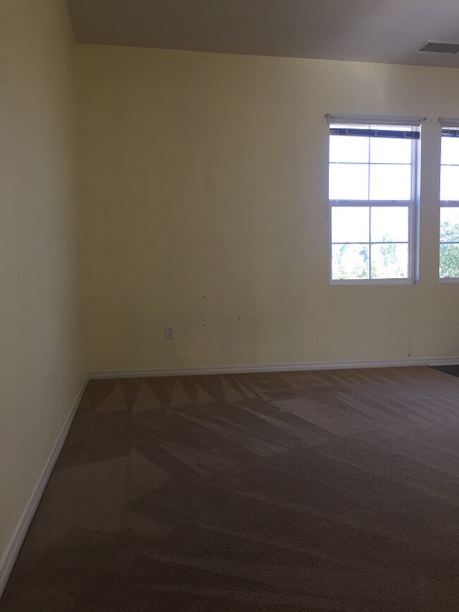 Building Photo - Oxnard - Studio in The Collection