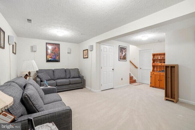 Building Photo - 8016 Brightlight Pl