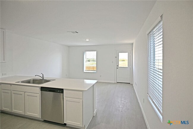 Building Photo - 5014 Winecup Cv