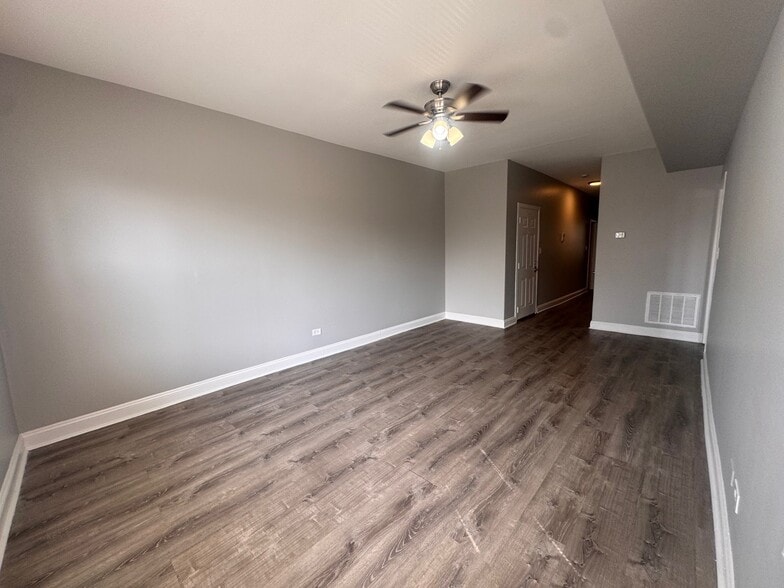 Building Photo - 525-527 N Homan Ave.