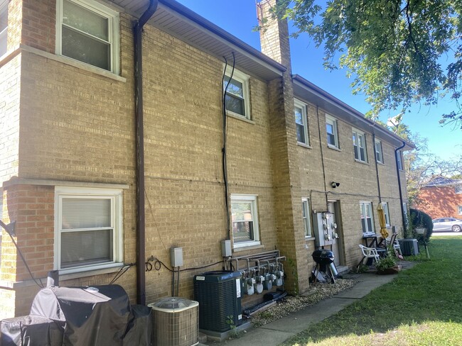 Building Photo - 18231 Morgan Ave
