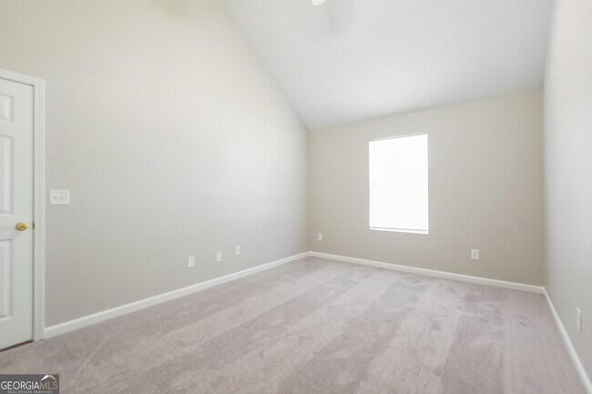Building Photo - 35 Summer Breeze Ct