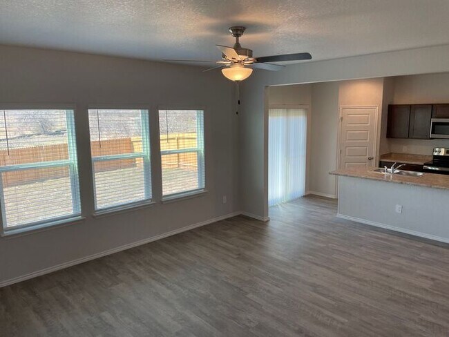 Building Photo - Get an A+ in Savings: Enjoy a $500 Move-In Credit! | 4-Bed, 2.5-Bath Home in Scott's Hollow
