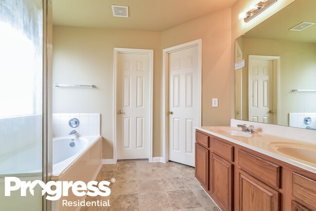 Building Photo - 3123 Amber Meadow Dr