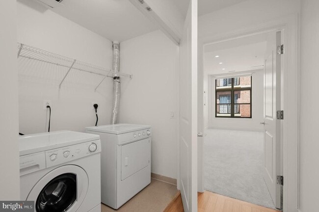 Building Photo - 2425 L St NW