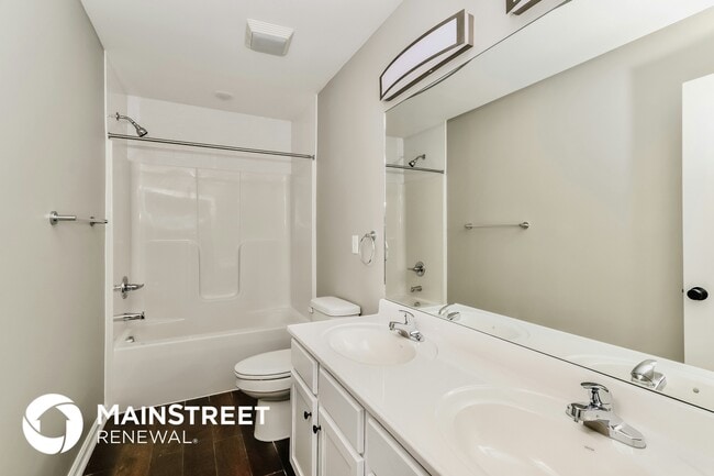 Building Photo - 2107 Paddle Wheel Dr