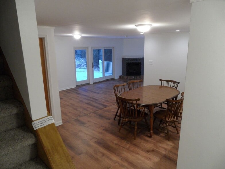 Building Photo - 921 Onondaga St