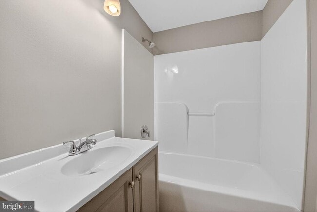 Building Photo - 21733 Oatlands Rd