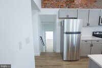 Building Photo - 3945 Lancaster Ave