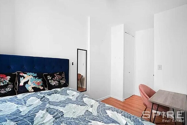 Building Photo - 3 bedroom in NEW YORK NY 10009