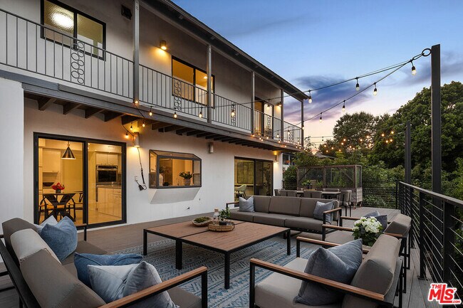 Building Photo - 3360 Ley Dr