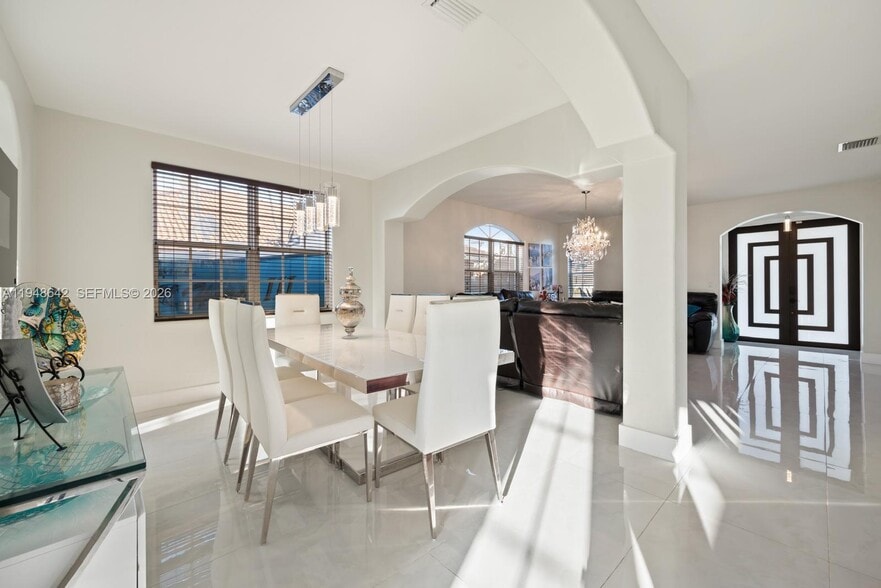 Building Photo - 1360 SW 142nd Ave