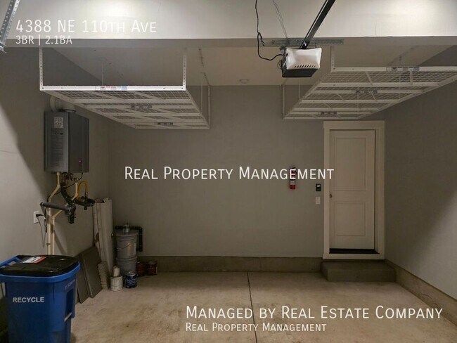 Building Photo - 4388 NE 110th Ave