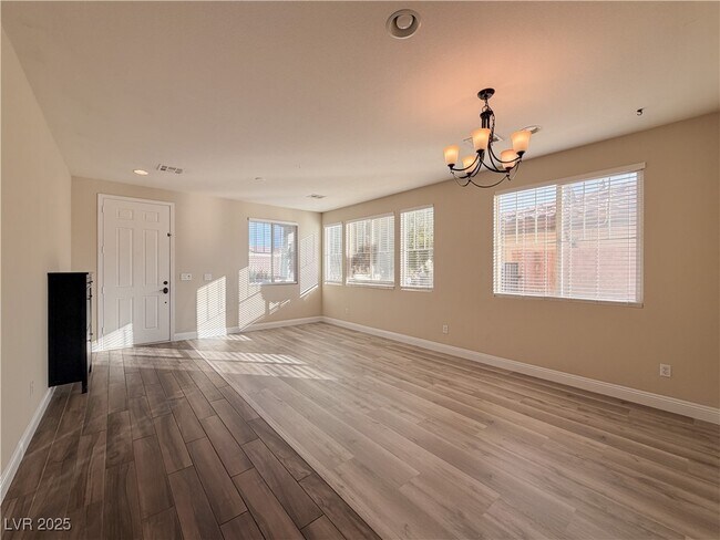 Building Photo - 10733 Mentesana Ave