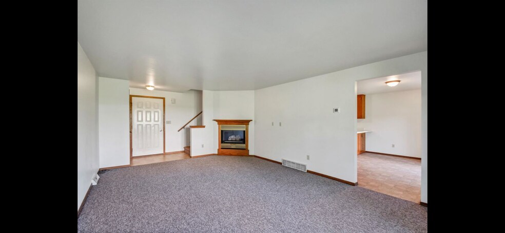 Building Photo - 656 Menlo Park Rd