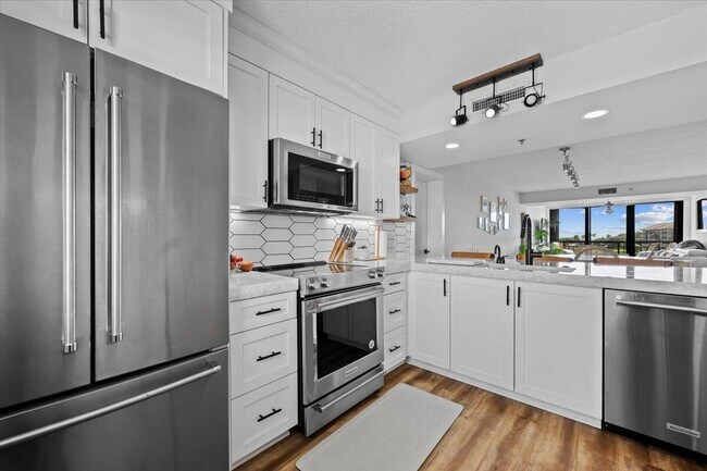 Building Photo - 201 S Seas Dr