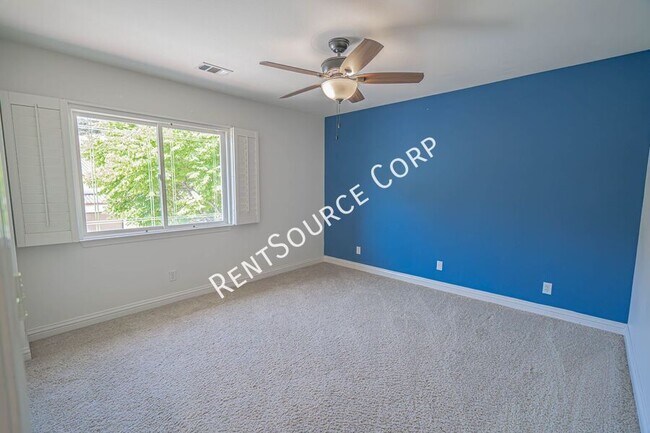 Building Photo - 26511 Brooks Cir