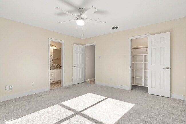 Building Photo - 2710 Stone Creek Ln