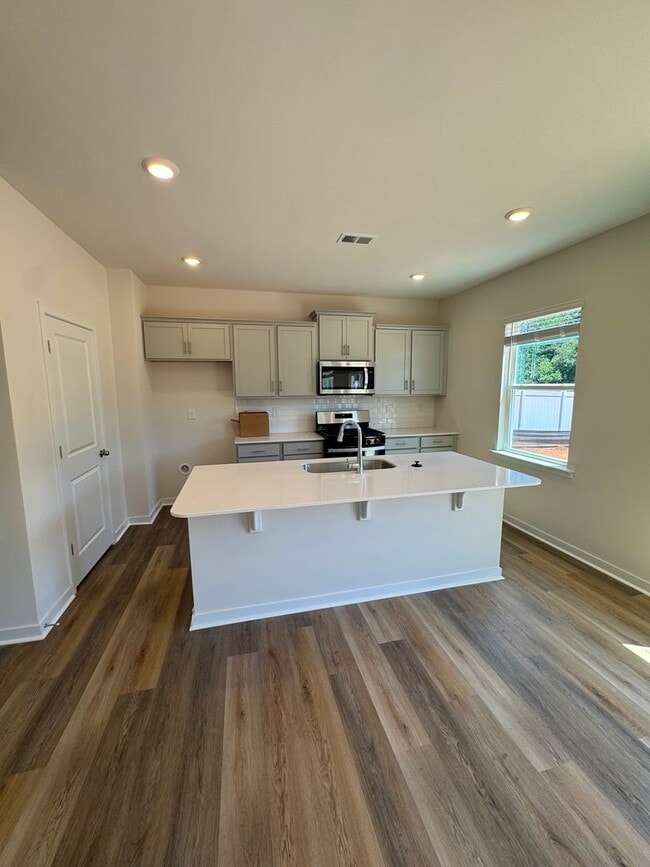 Building Photo - Stunning Brand-New 4BR Home with Modern Luxury Throughout