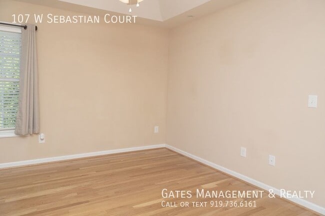 Building Photo - 107 W Sebastian Ct