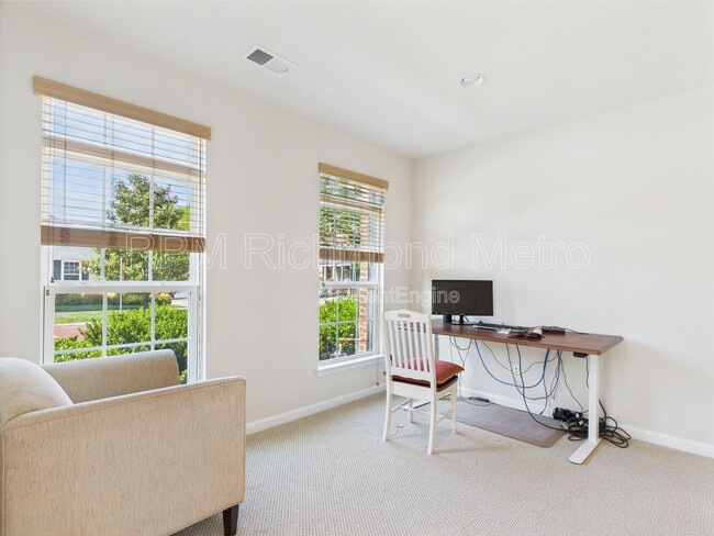 Building Photo - 2200 Liesfeld Parkway