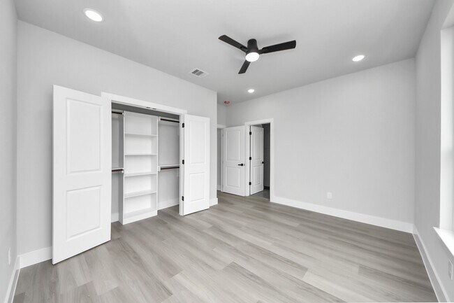 Building Photo - 6816 Del Rio St