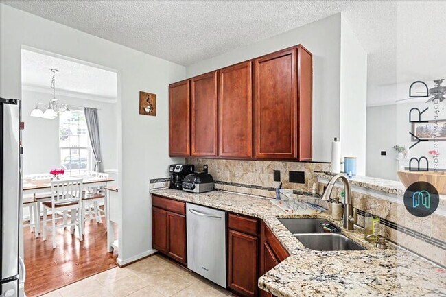 Building Photo - 6794 Sassafras Dr