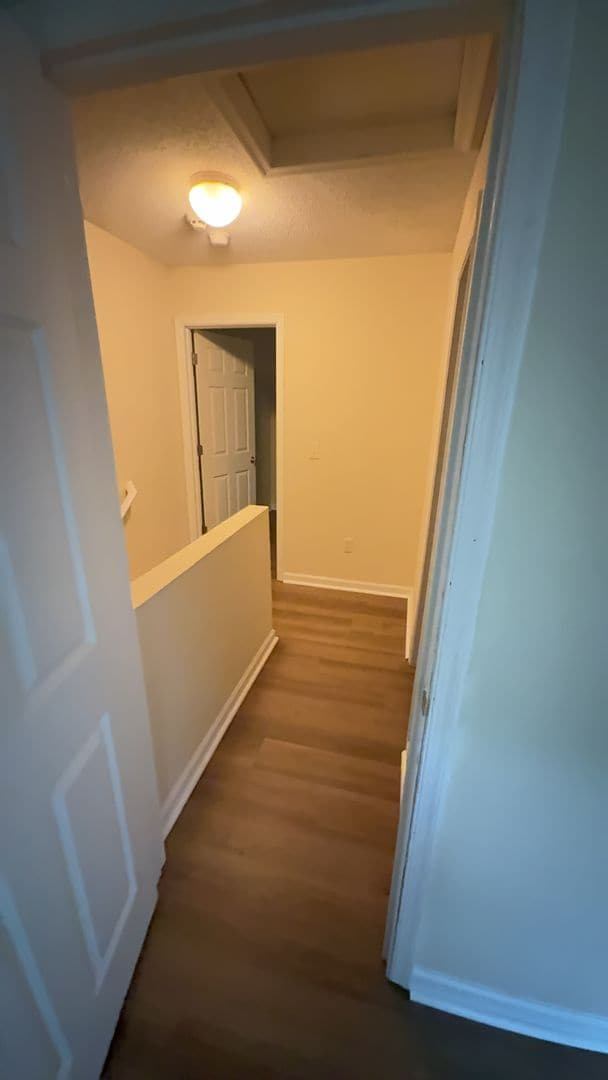 Building Photo - Ideal Home Located in the City Limits