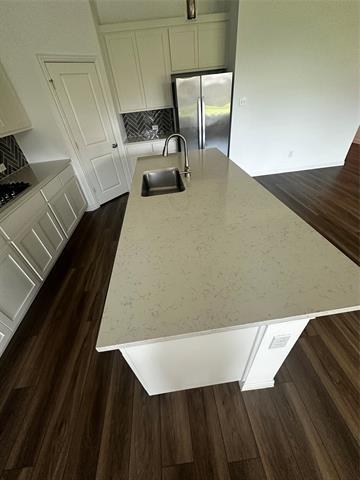 Building Photo - 3804 Honeycomb Holw