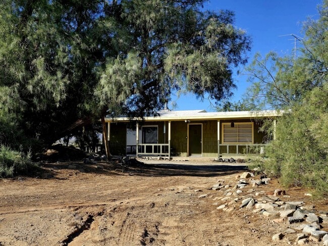 Building Photo - For Rent – Private Desert Retreat in Wonder Valley