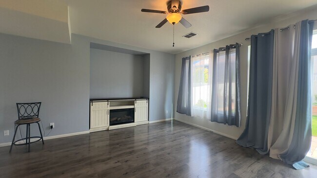 Building Photo - Great House in Thompson River Crossing