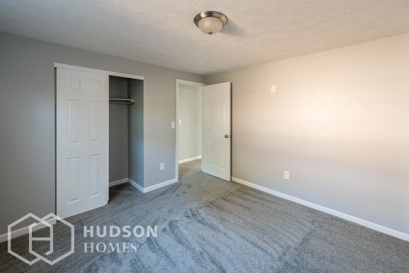 Building Photo - AVAILABLE NOW! - 2262 ROXANNA DR, CINCINNA...