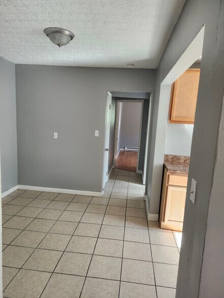 Building Photo - 1218 Purcell Ave