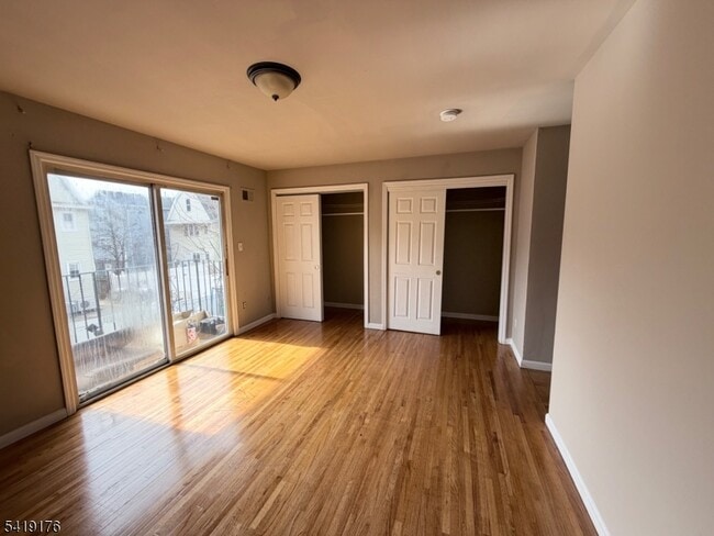 Building Photo - 1036 Flora St