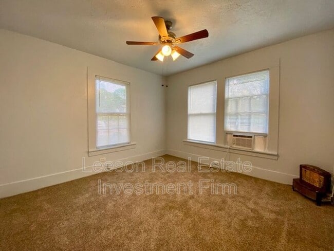 Building Photo - 3240 Jackson St