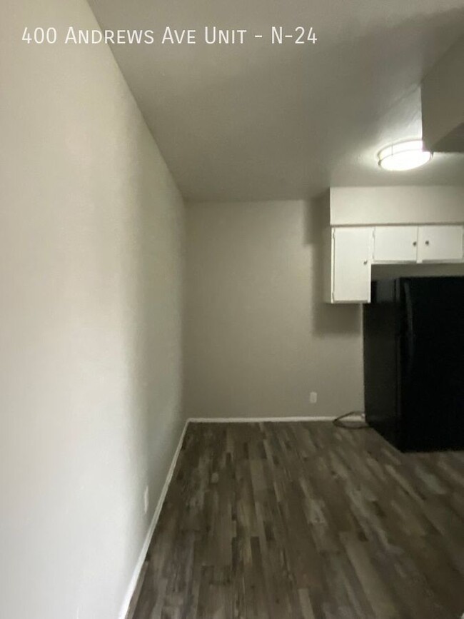 Building Photo - Ask about our November move in specials!