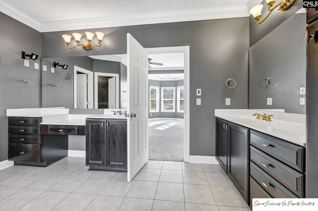 Building Photo - 120 Pinehurst Ct