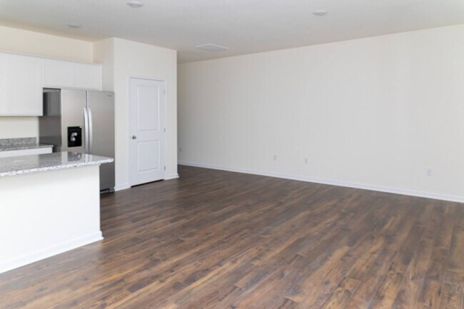 Building Photo - 3775 Wyatt Wy