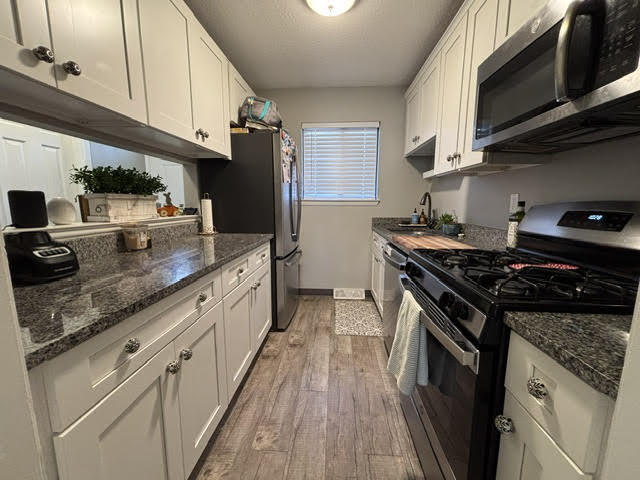 Building Photo - 504 Timber Ln